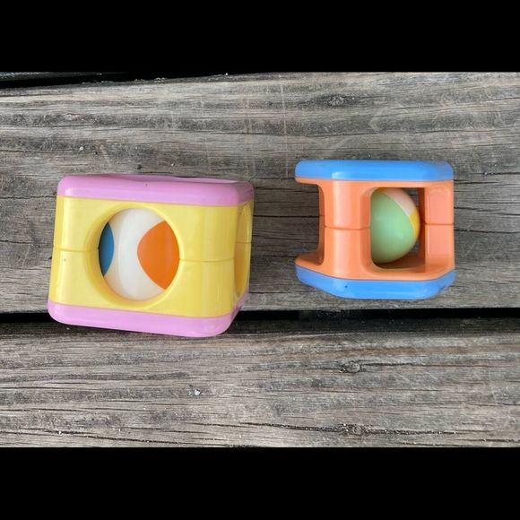 TOLO STACKABLE ACTIVITY SHAPES REPLACEMENT BLOCKS 2 PIECES - Picture 6 of 9